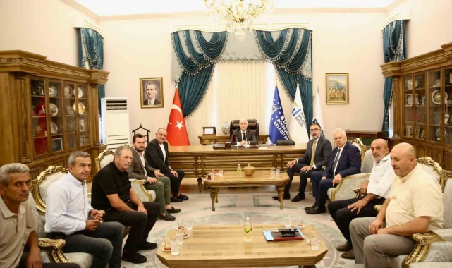 Başkan Bozbey, su sorunu çeken köylülerle bir araya geldi