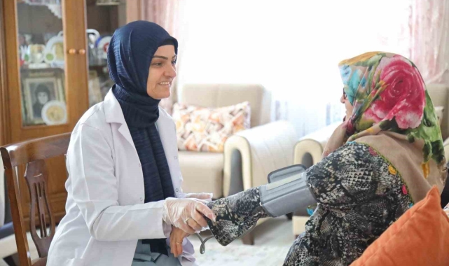 Başkan Dinçer: "Belediyemizin tek önceliği halkımıza hizmettir"