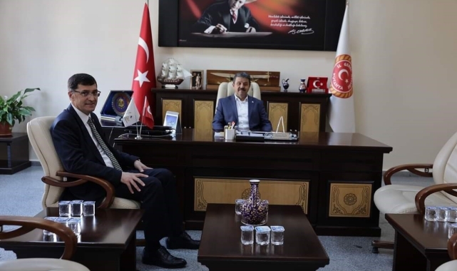 Başkan Kahveci'den Özcura'ya taziye ziyareti