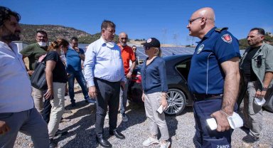 Başkan Tugay yangın bölgesinde incelemelerde bulundu