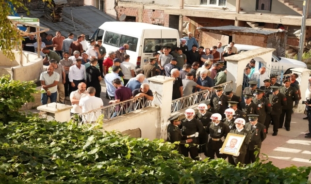 Bayburt'ta vefat eden Kıbrıs gazisi son yolculuğuna uğurlandı