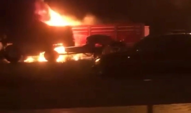 Benzin istasyonundaki tır alev topuna dönüştü
