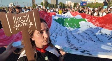 Beyrut Limanı'ndaki patlamada hayatını kaybedenler anıldı