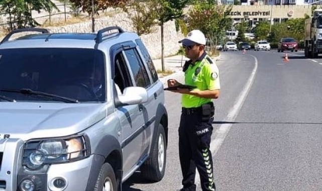 Bilecik'te trafik kural ihlali yapan sürücülere 63 bin 48 TL ceza uygulandı