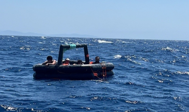 Bodrum'da 20 düzensiz göçmen kurtarıldı, 5'i yakalandı