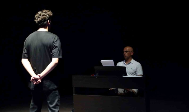 Bodrum'da Belediyesi Şehir Tiyatroları yeni yüzlerine kavuştu