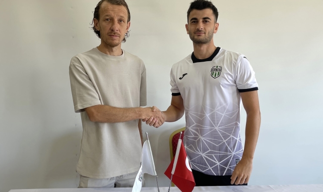 Bornova 1877'ye Galatasaray patentli sol bek