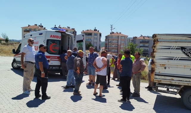 Boyabat&#039;ta geri manevra yapan kamyonetin çarptığı kadın yaralandı
