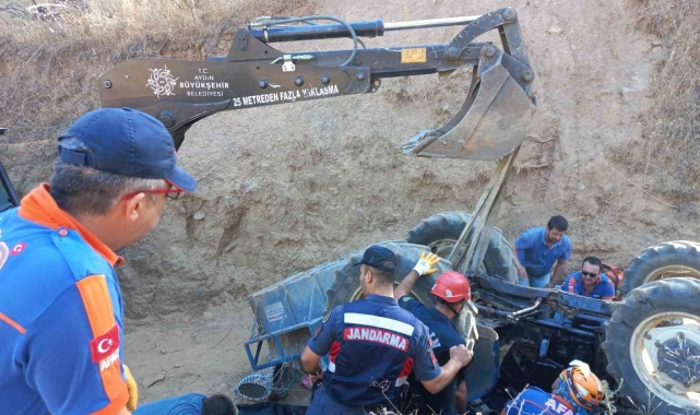 Bozdoğan'da traktör kazası: 1 ölü 6 yaralı