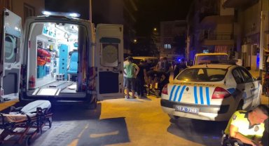 Burdur'da gürültü tartışması kavgaya döndü, 2 kişi bıçaklandı