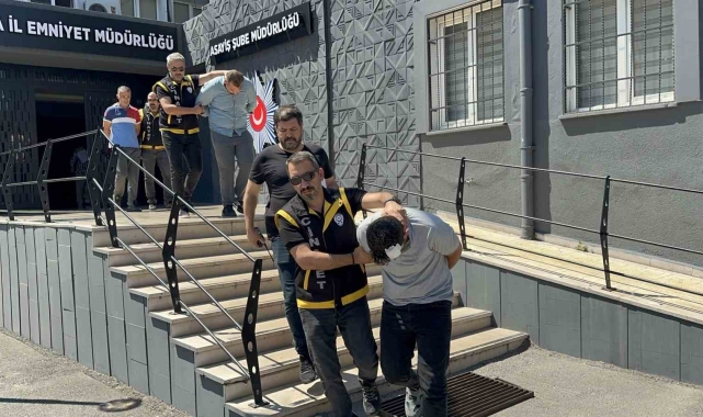 Bursa'da 1 kişinin öldüğü 'sudan sebep' kavganın şüphelileri adliyeye sevk edildi