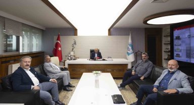 Büyükkılıç; başkanlarla Büyükşehir'de bir araya geldi