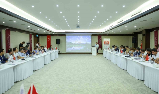 Büyükşehir'de ev sahipliğinde Bisiklet Turizmi Çalıştayı düzenlendi