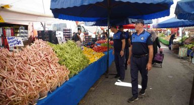 Çayırova zabıtasından pazar denetimi