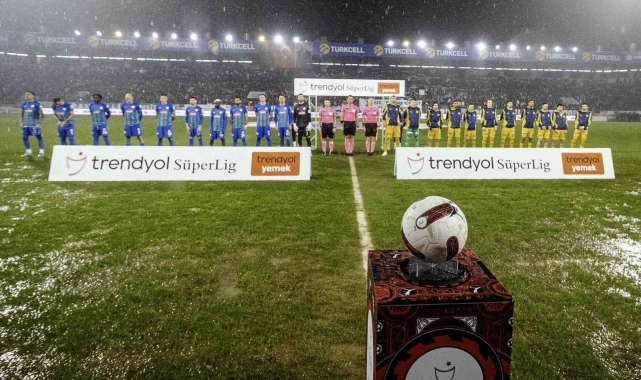 Çaykur Rizespor ile Fenerbahçe 45. randevuda