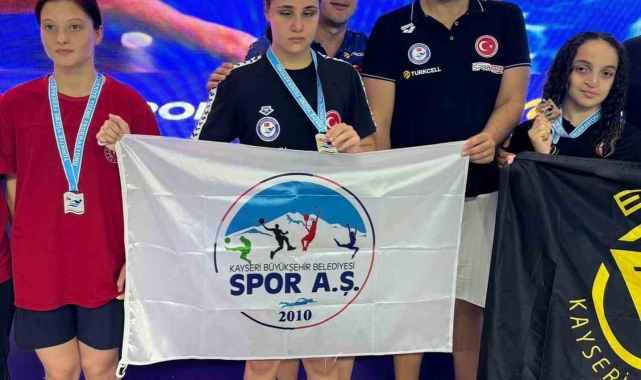 Cemre Ateş, madalyalara ambargo koydu
