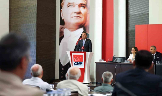 CHP lideri Özel: "Dünyanın en gelişmiş ülkelerinde başarılarının altındaki temel faktör ulusal eğitim programlarının olması"