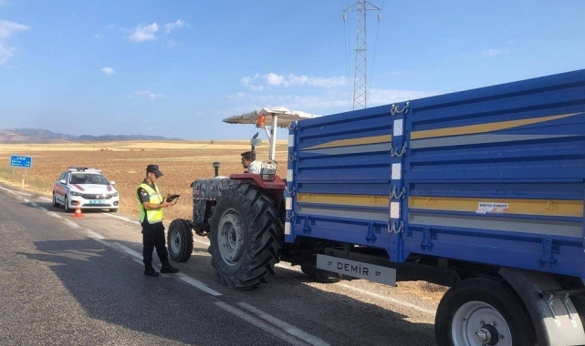 Çorum'da polis ve jandarma suçlulara göz açtırmıyor