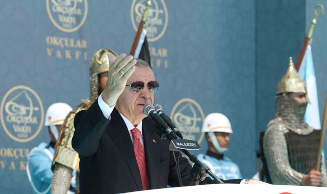 Cumhurbaşkanı Erdoğan: "Malazgirt, Türklerle birlikte tüm Müslümanların zaferidir"