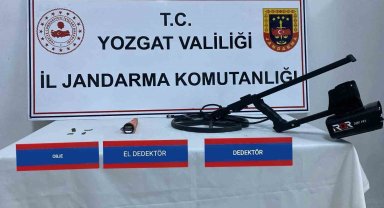 Defineci suç üstünde yakalandı