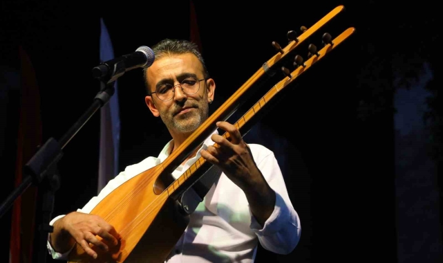 Denizli Büyükşehrin yaz konserlerinde coşku devam ediyor