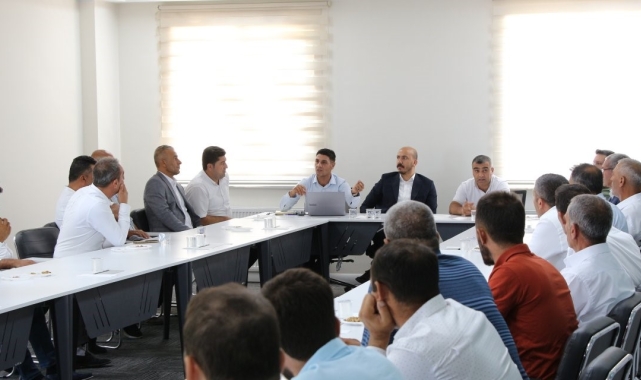 Dicle Elektrik, Güçlükonak'ta mahalle muhtarları ile bir araya geldi
