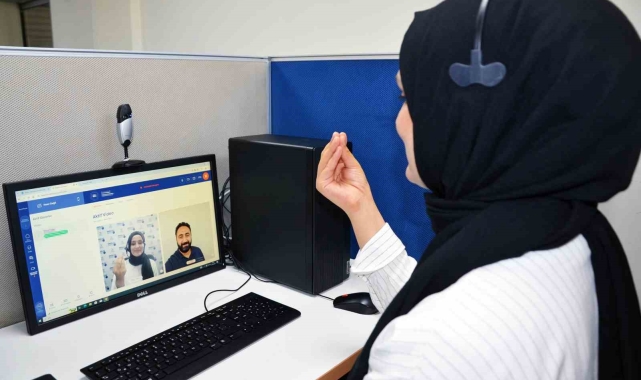 Dicle Elektrik'ten işitme engellilere özel görüntülü çağrı merkezi hizmeti