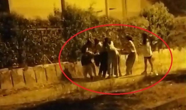Diyarbakır'da bir grup kız, aralarına aldığı kızı darp etti