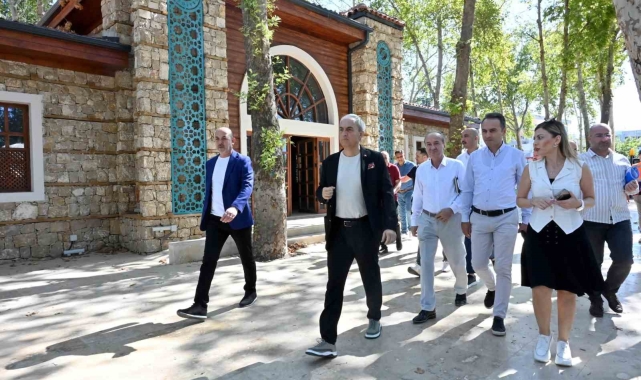 Dokuma'dan sonra Varsak'a da 'Emekli Kıraathanesi'
