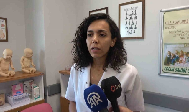 Dr. Atasoy: "Anne sütü bebeği birçok hastalıktan korur"