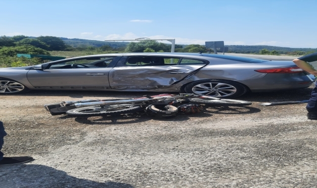 Düzce'de otomobille çarpışan motosikletteki 2 kişi yaralandı