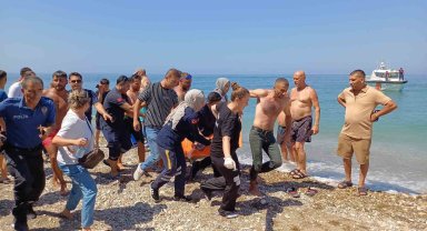 Düzce'de denizde can pazarı: 4 kişi girdiği denizde boğulma tehlikesi geçirdi