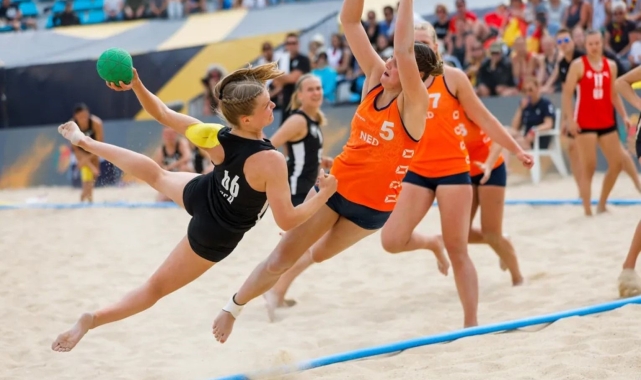 EHF Plaj Hentbolu Euro 2025 Şampiyonası Alanya'da düzenlenecek