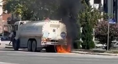 Elazığ'da su tankeri alev aldı