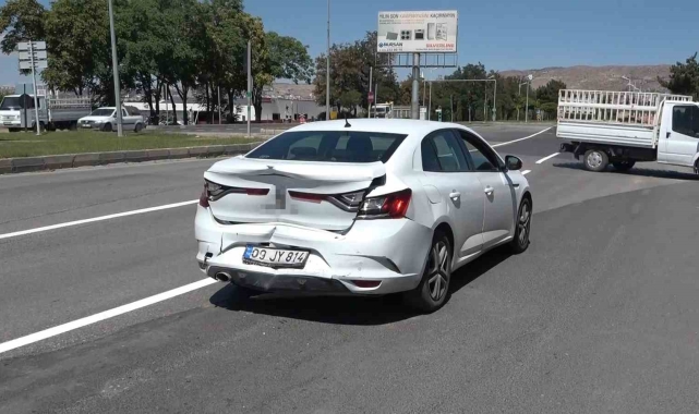 Elazığ'da trafik kazası: 3 yaralı
