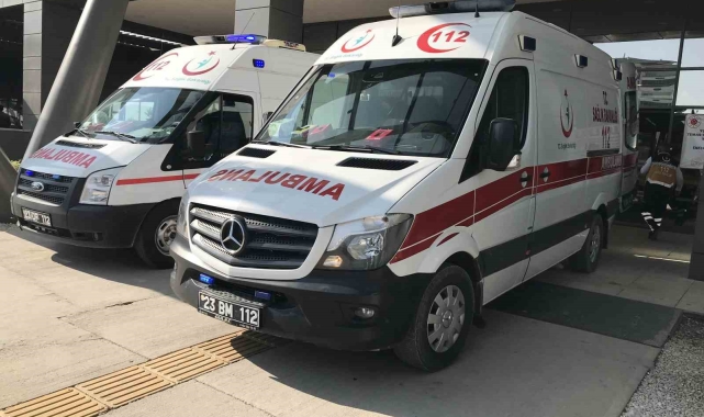 Elazığ'da zincirleme trafik kazası: 2 yaralı