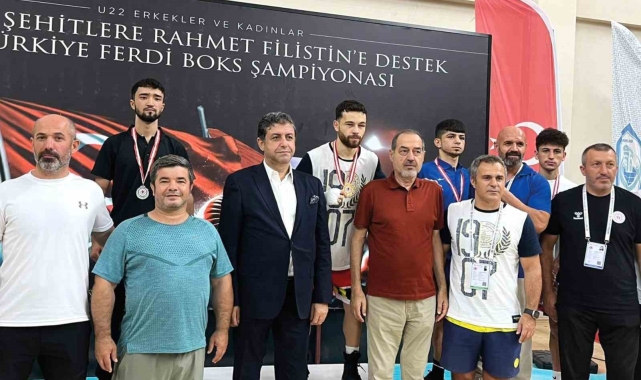 Elazığlı boksörden gümüş ve bronz madalya
