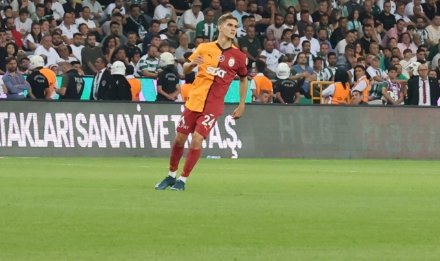 Elias Jelert sarı-kırmızılı formayla ilk maçına çıktı