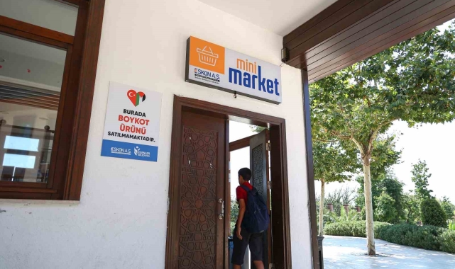 Esenler'deki iki markette boykot ürünler satılmıyor