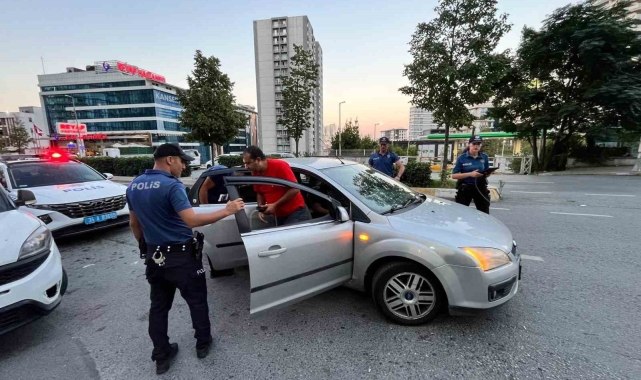 Esenyurt'ta asayiş uygulaması yapıldı