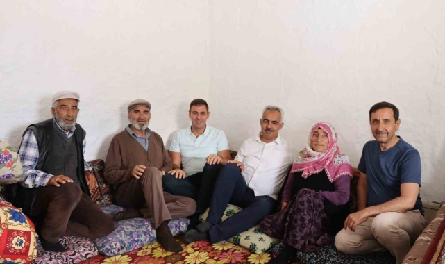 Fikriye Nine 72 yaşında köyüne muhtar oldu