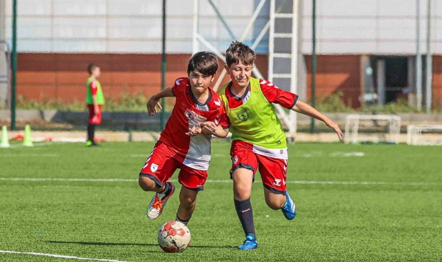 Futbol Okulları Turnuvası başladı