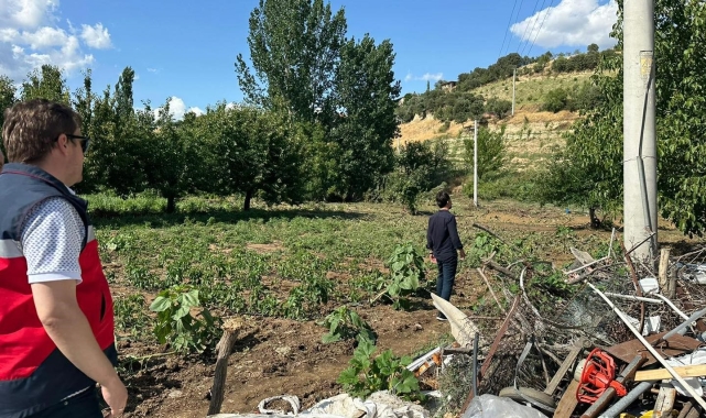 Gediz AK Parti yöneticileri selden zarar gören köyleri ziyaret etti