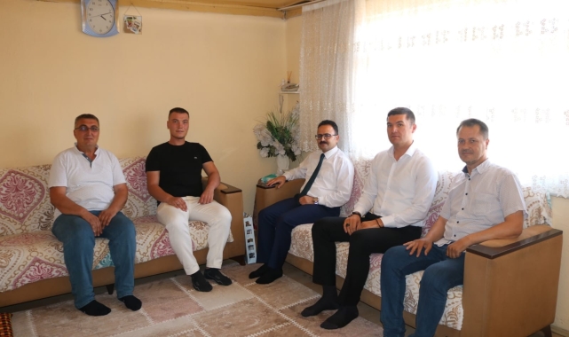 Gediz Kaymakamı Hakan Alkan Kuzey Irak'ta yaralanan askeri ziyaret etti