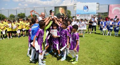 Geleceğin yıldızları Zafer Kupası için ter döktü