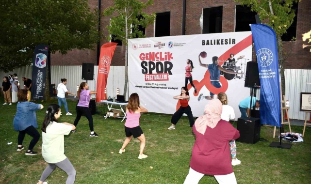 Gençlik ve Spor Festivali Balıkesir'de yapıldı