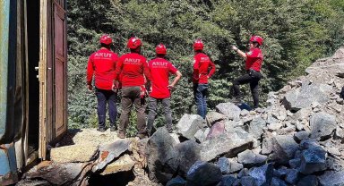 Giresun'da dere kenarında kadın cesedi bulundu