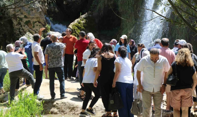 Girlevik Şelalesi'nde hafta sonu yoğunluk yaşandı