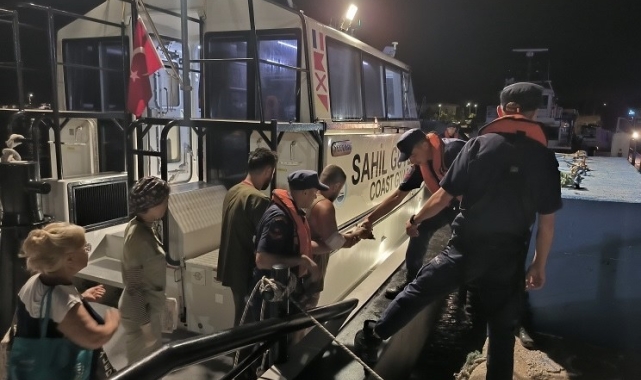 Gökçeada'da rahatsızlanan vatandaşın tıbbi tahliyesi gerçekleştirildi