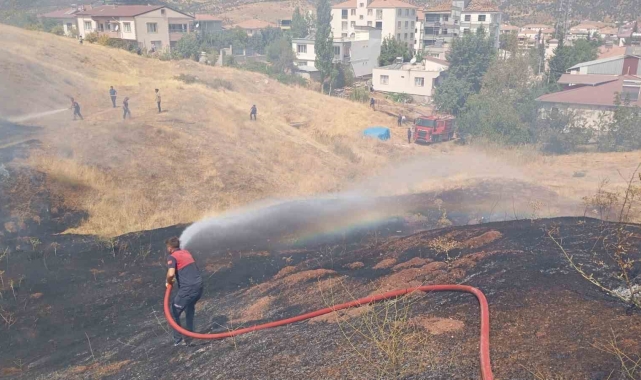 Gölbaşı'nda otluk yangınında 50 dönümlük alan zarar gördü